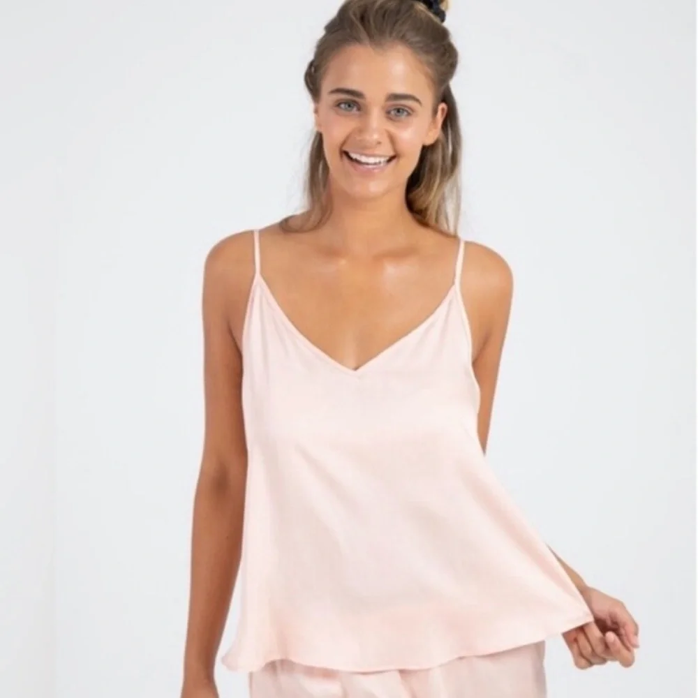 NWT- ETTITUDE Sateen‎ Cami Cloud pink (light pink)